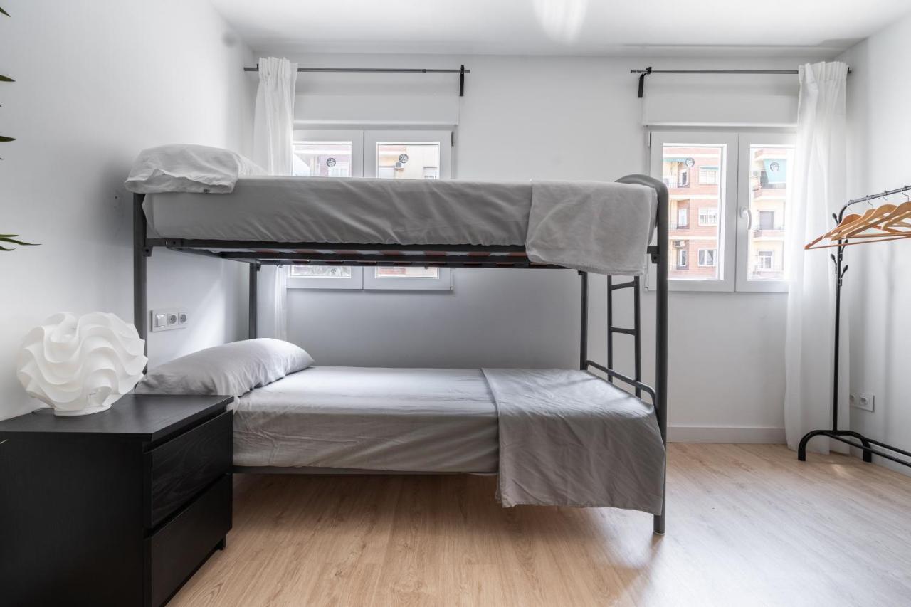 - Spacious Sanctuary In The Heart Of Valencia! - Buitenkant foto